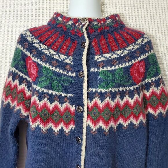 Woolrich Blue and Red Patterned Cardigan - Picture 2 of 11